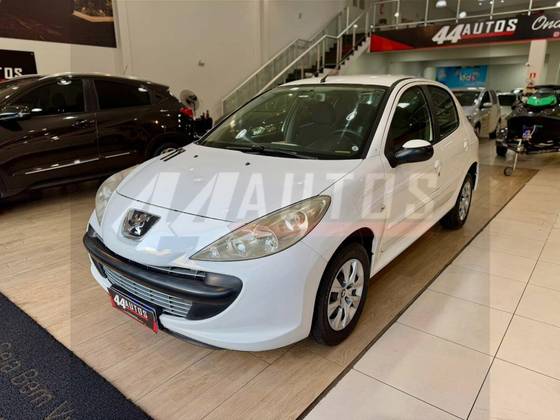 PEUGEOT 207 1.4 XR 8V FLEX 4P MANUAL PEUGEOT 207 1.4 XR 8V FLEX 4P MANUAL